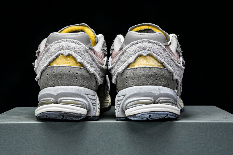 New Balance 2002
