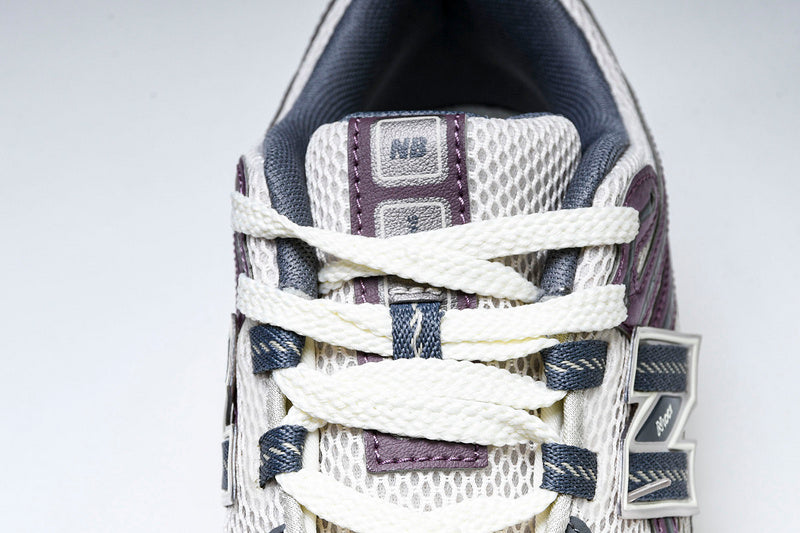 New Balance 1906