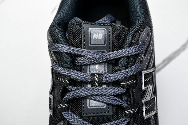 New Balance 1906
