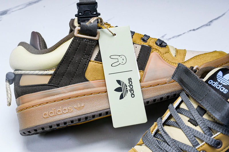 Tênis Adidas x Bad Bunny