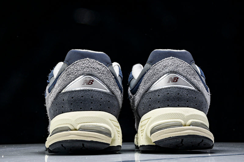 New Balance 2002