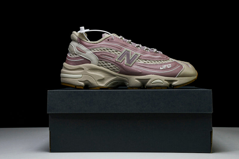 New Balance 1000