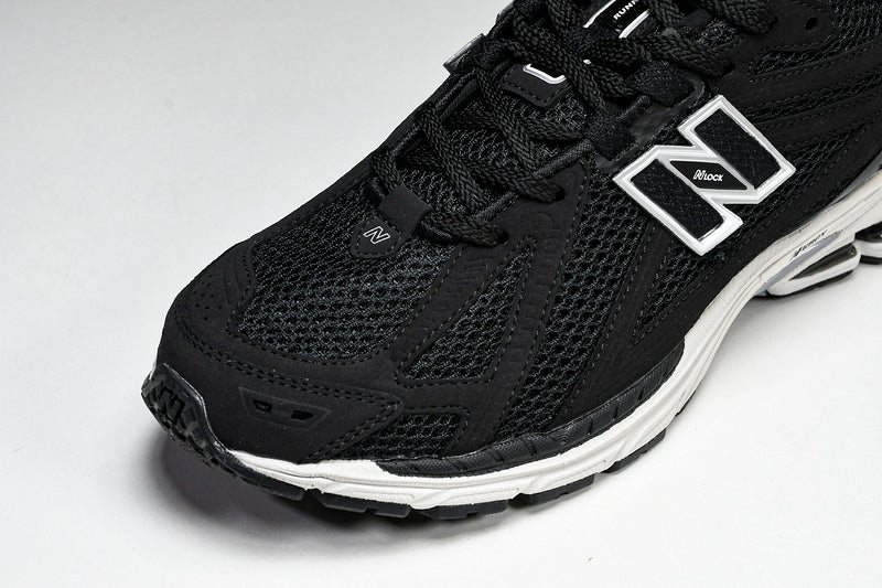 New Balance 1906