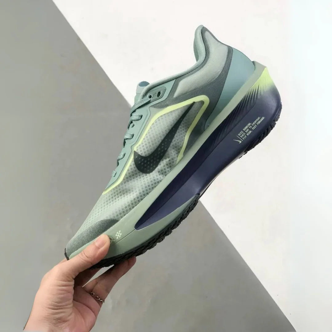 Nike Zoom Fly 6