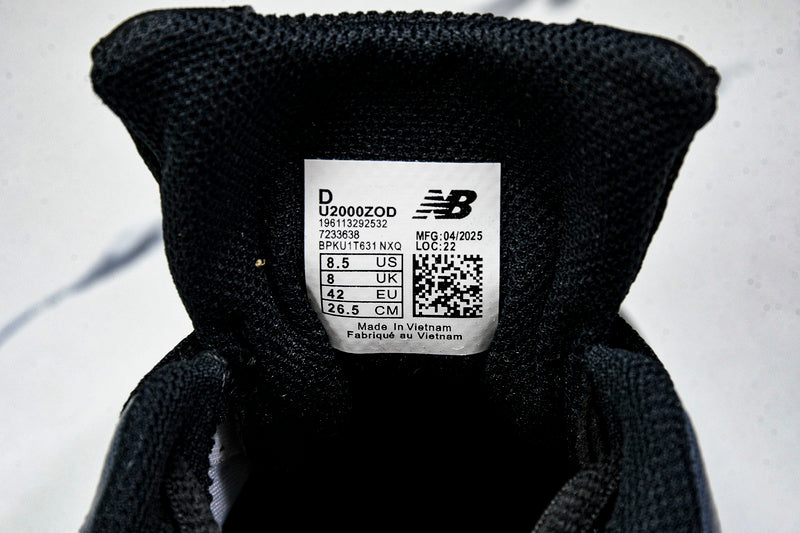 New Balance 2000 Sneakers