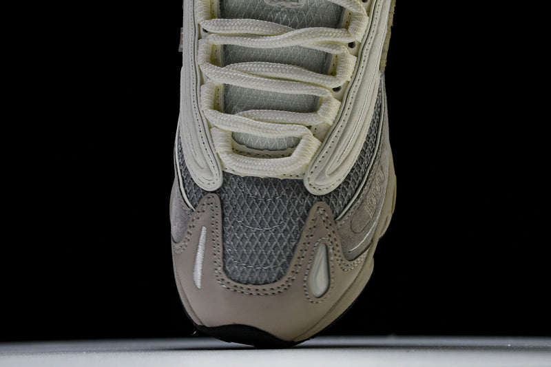 New Balance 1000