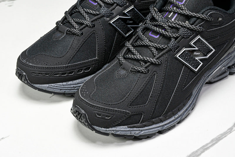 New Balance 1906