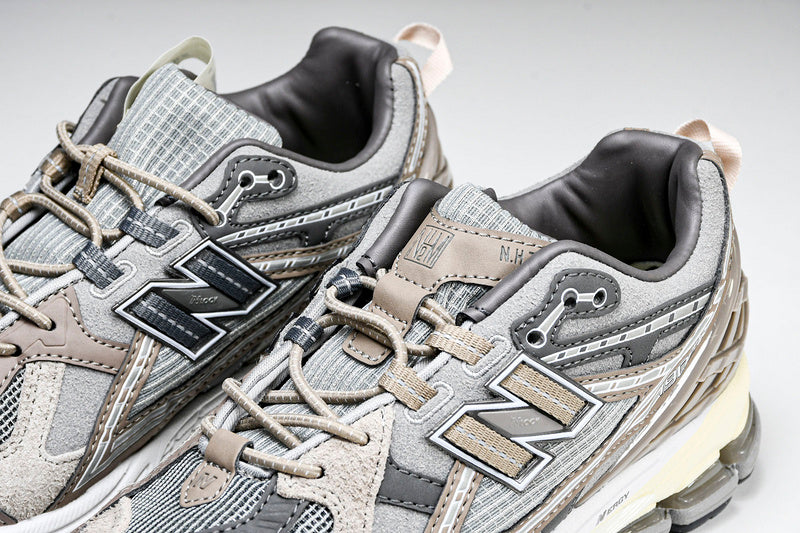 New Balance 1906