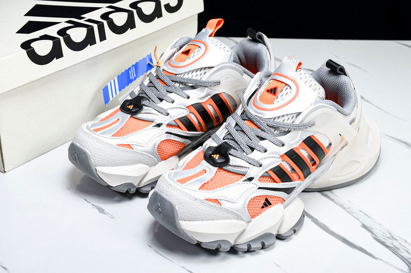Tênis Adidas XLG