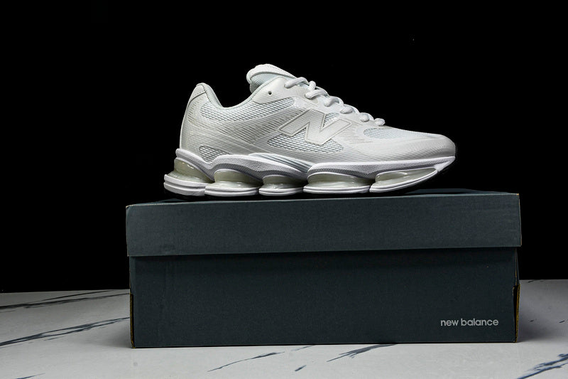 New Balance 2000 Sneakers