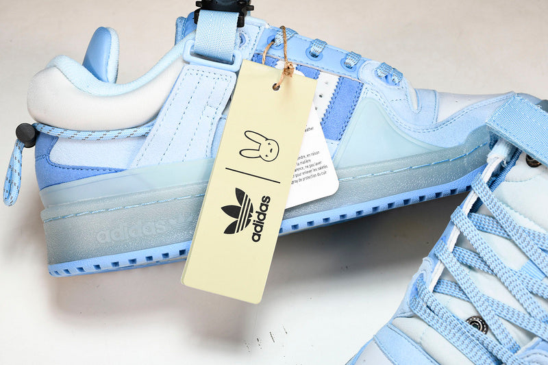 Tênis Adidas x Bad Bunny