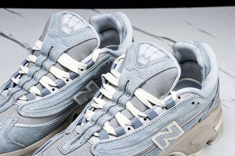 New Balance 1000