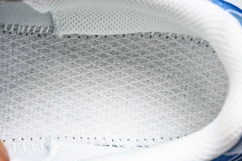 New Balance 2000 Sneakers