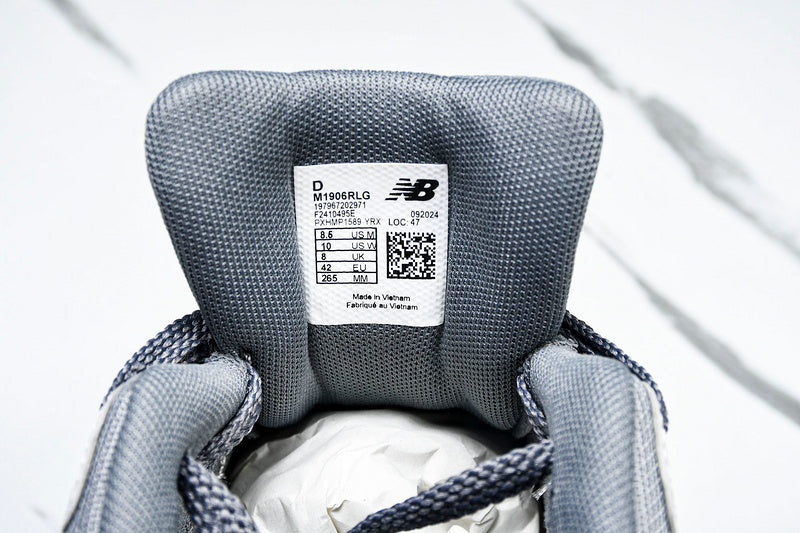 New Balance 1906