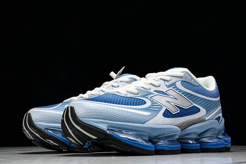 New Balance 2000 Sneakers