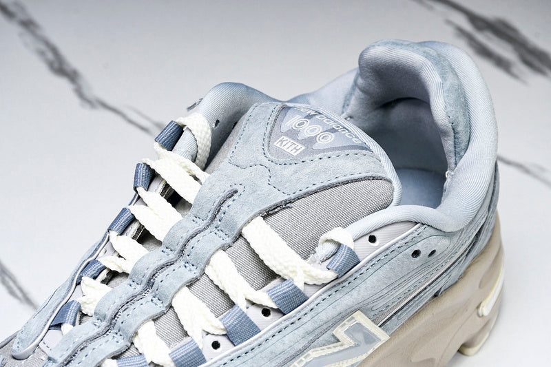 New Balance 1000