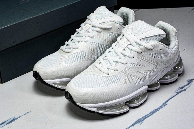 New Balance 2000 Sneakers