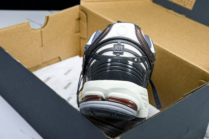 New Balance 1906