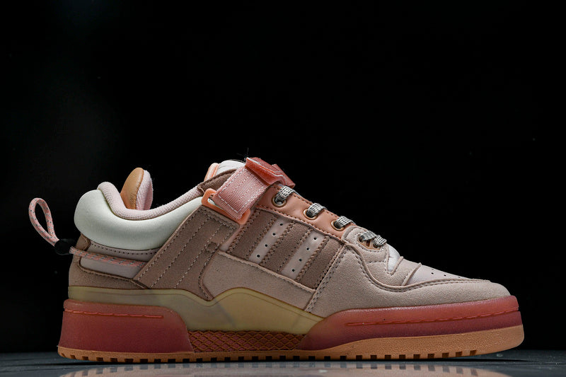 Tênis Adidas x Bad Bunny