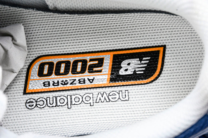 New Balance 2000 Sneakers