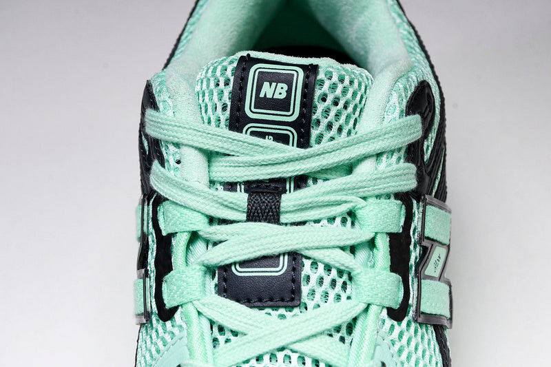 New Balance 1906