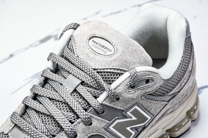 New Balance 2002
