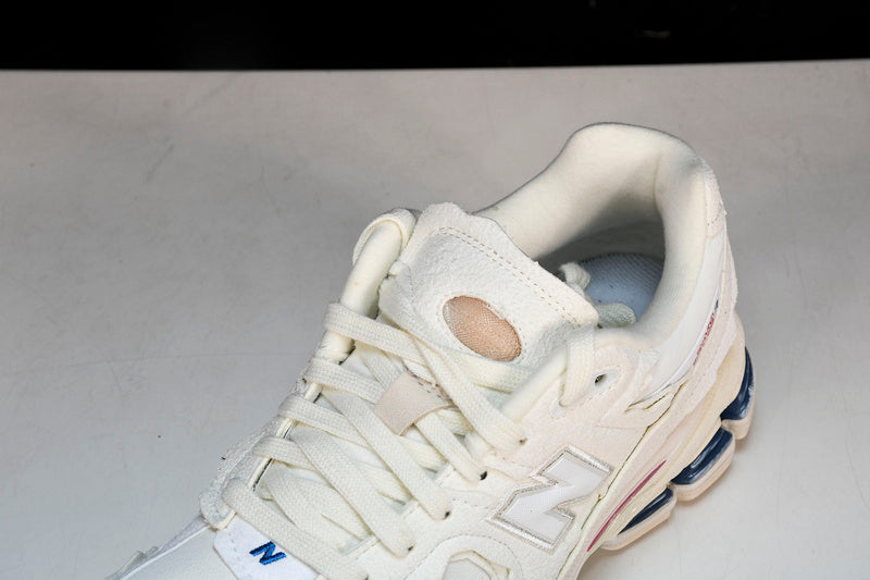 New Balance 2002