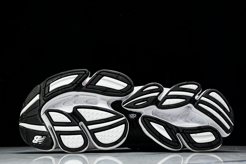 New Balance 2000 Sneakers