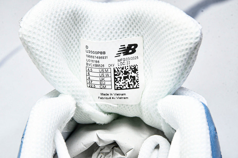 New Balance 2000 Sneakers