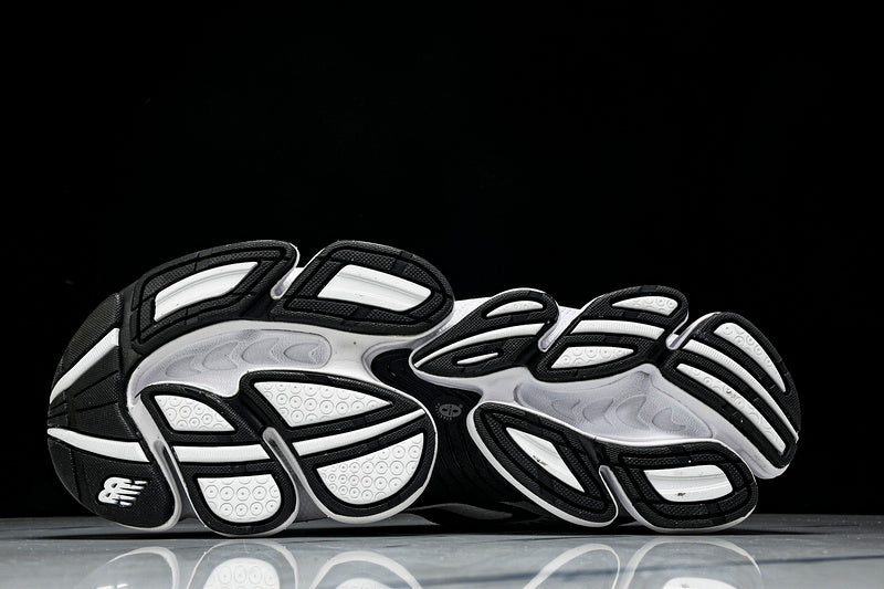 New Balance 2000 Sneakers