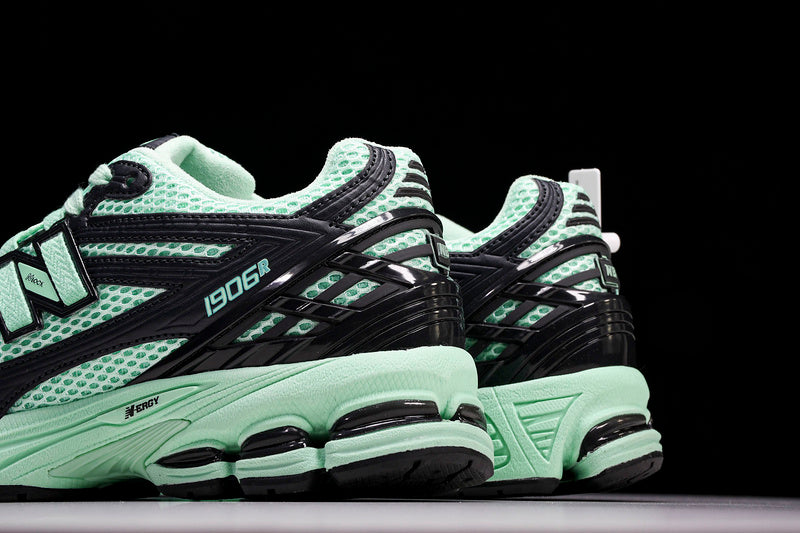 New Balance 1906