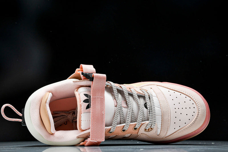 Tênis Adidas x Bad Bunny