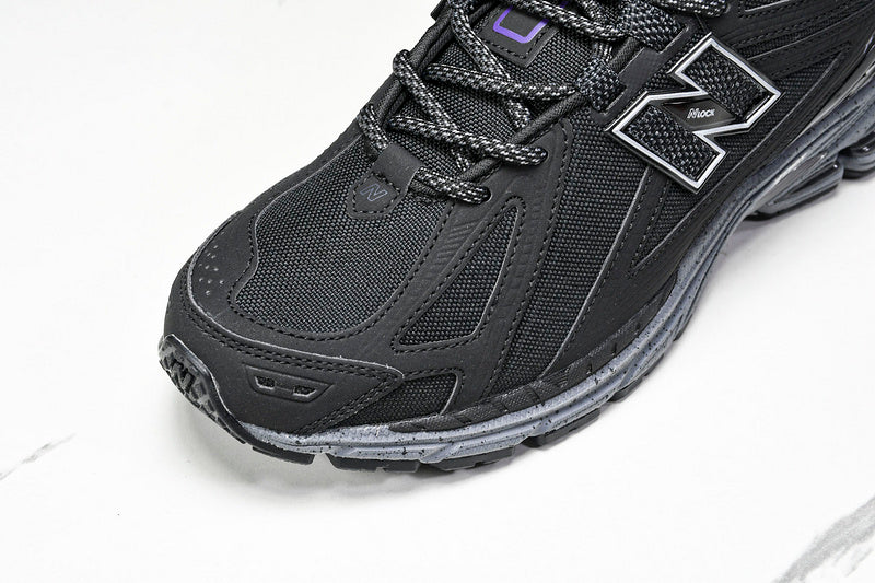 New Balance 1906