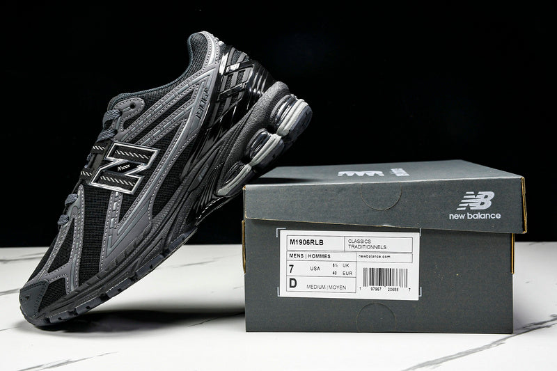 New Balance 1906