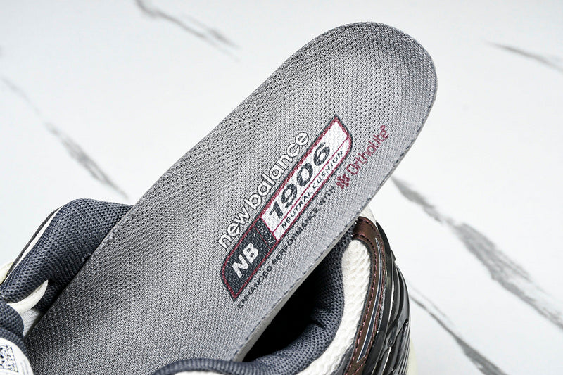 New Balance 1906