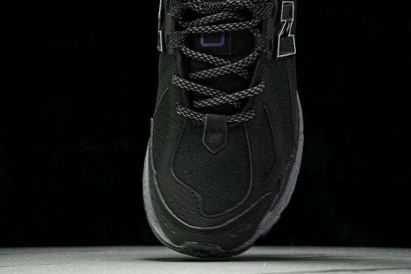 New Balance 1906