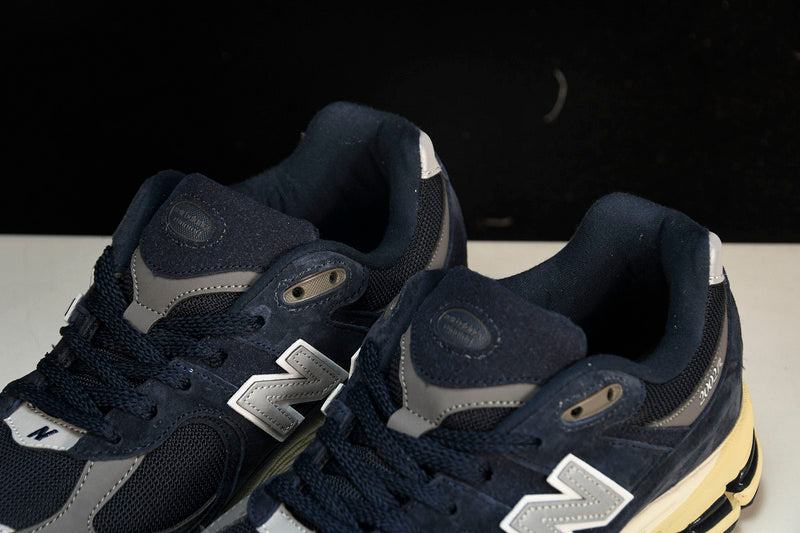 New Balance 2002