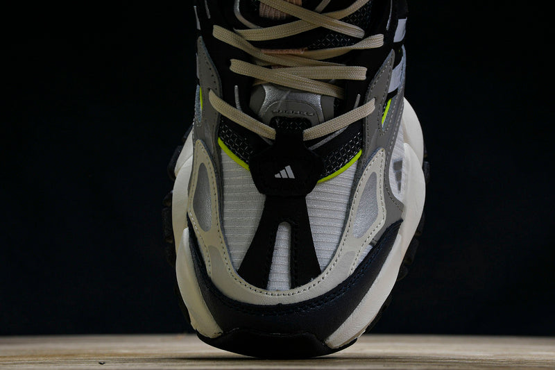 Tênis Adidas XLG
