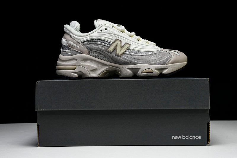 New Balance 1000
