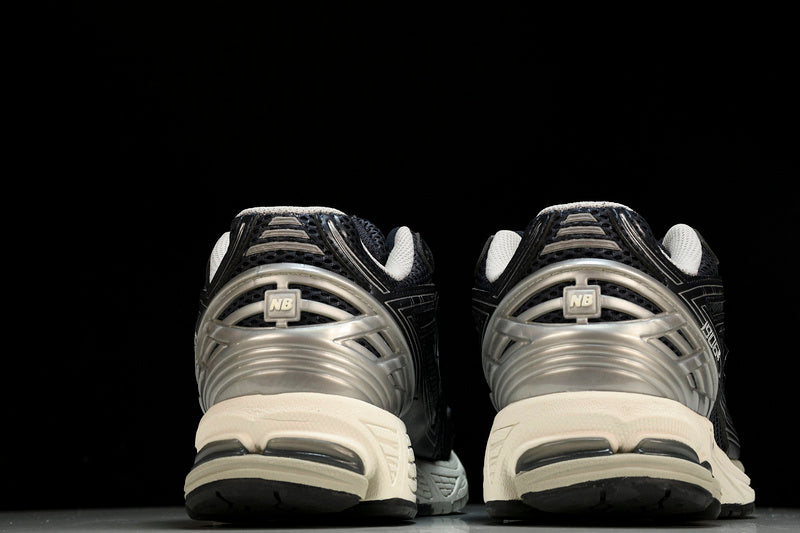 New Balance 1906