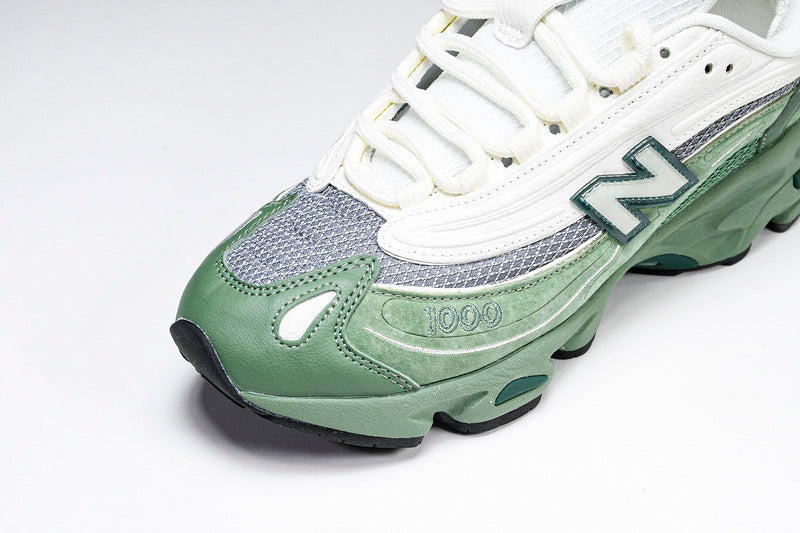 New Balance 1000