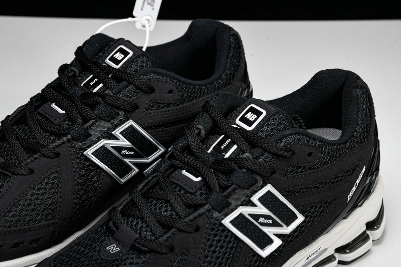 New Balance 1906