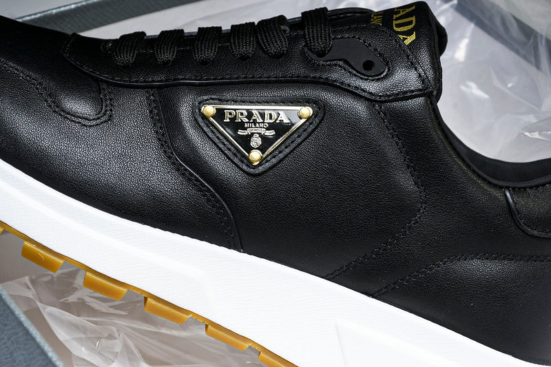 Tênis Prada