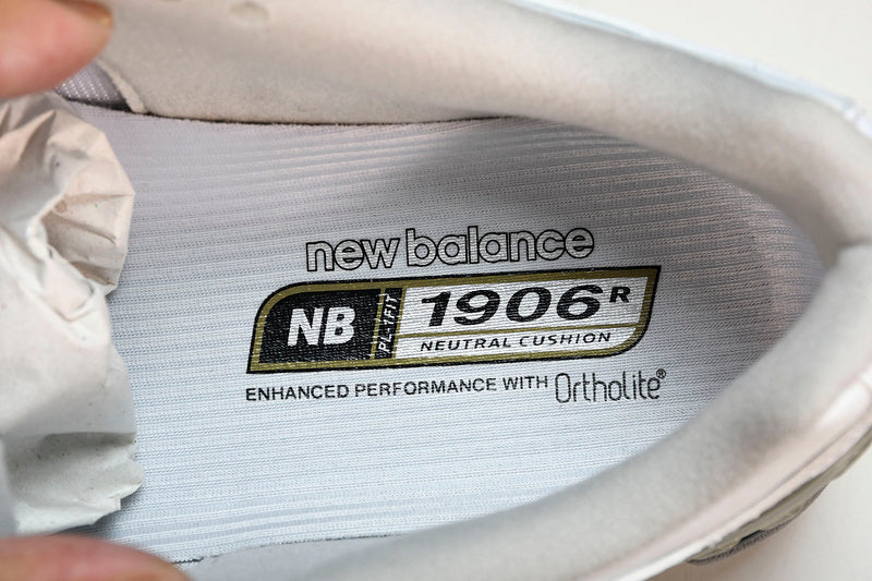 New Balance 1906