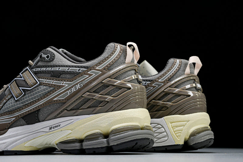 New Balance 1906