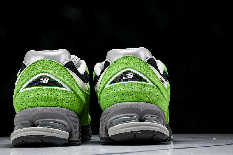 New Balance 2002