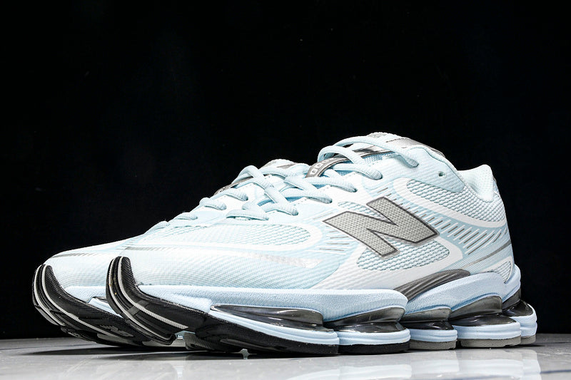 New Balance 2000 Sneakers