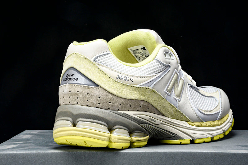 New Balance 2002