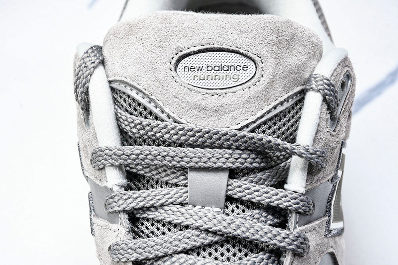 New Balance 2002
