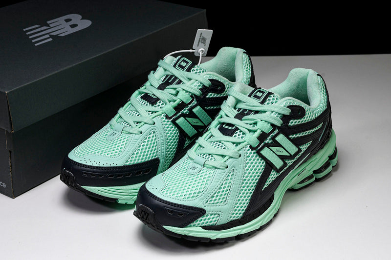 New Balance 1906